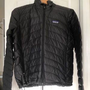 Patagonia lightweight down jacket